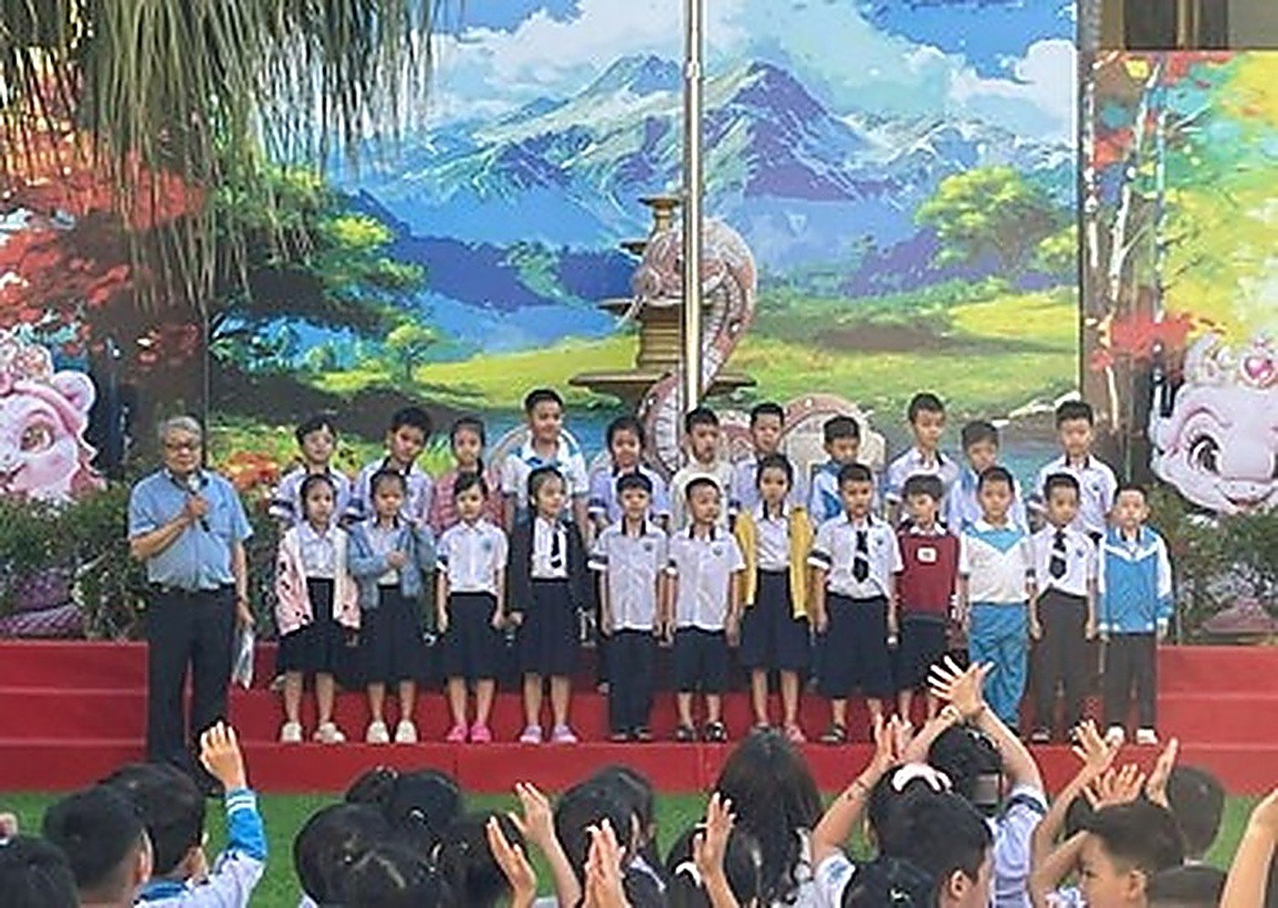 TRƯỜNG THDL NGUYỄN BỈNH KHIÊM TUYÊN DƯƠNG ĐIỂN HÌNH VỞ SẠCH CHỮ ĐẸP VÀ TIẾN BỘ TRONG HỌC TẬP THÁNG 4 NĂM 2025