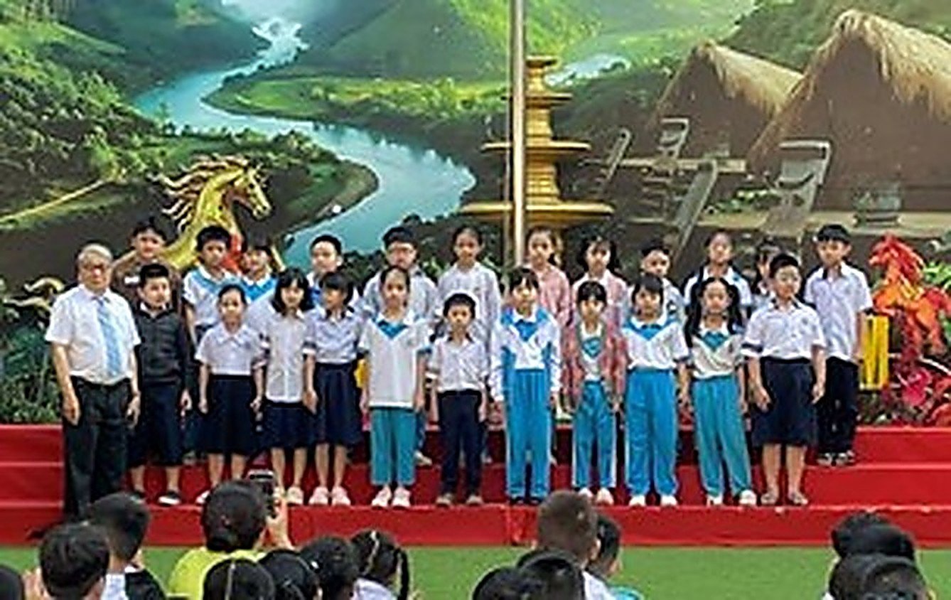 TUYÊN DƯƠNG HỌC SINH TRONG PHONG TRÀO VỞ SẠCH CHỮ ĐẸP VÀ CÓ TIẾN BỘ TRONG HỌC TẬP THÁNG 2+3 NĂM 2026